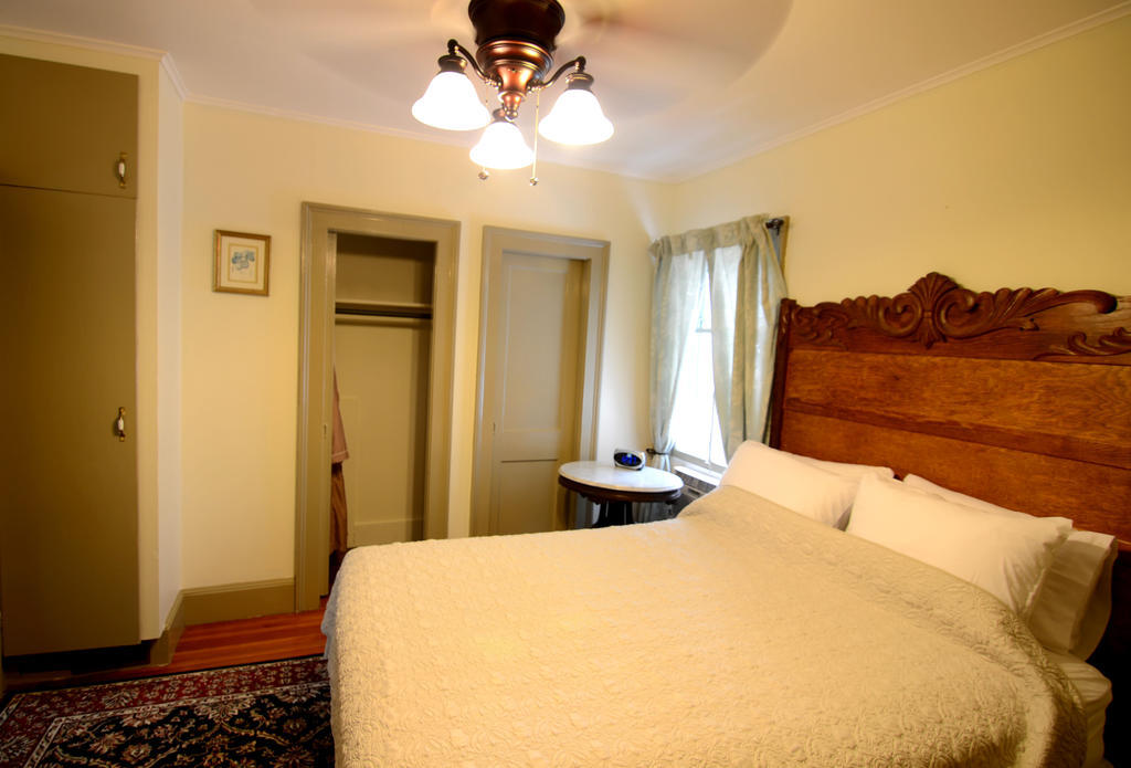 Union Gables (Adults Only) Hotel Саратога Спрингс Стая снимка