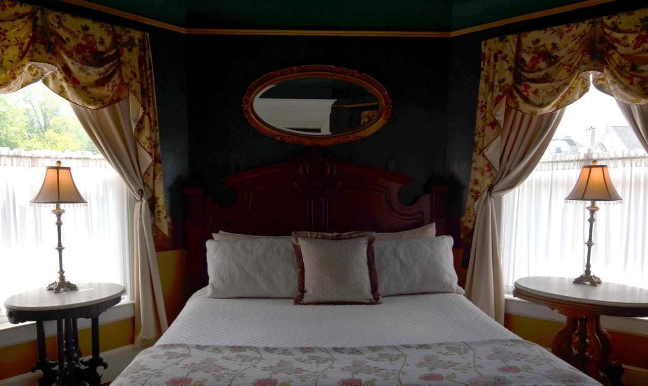 Union Gables (Adults Only) Hotel Саратога Спрингс Стая снимка